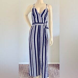 WOMEN'S WIDE LEG BLACK/WHITE STRIPED JUMPSUIT SIZE L